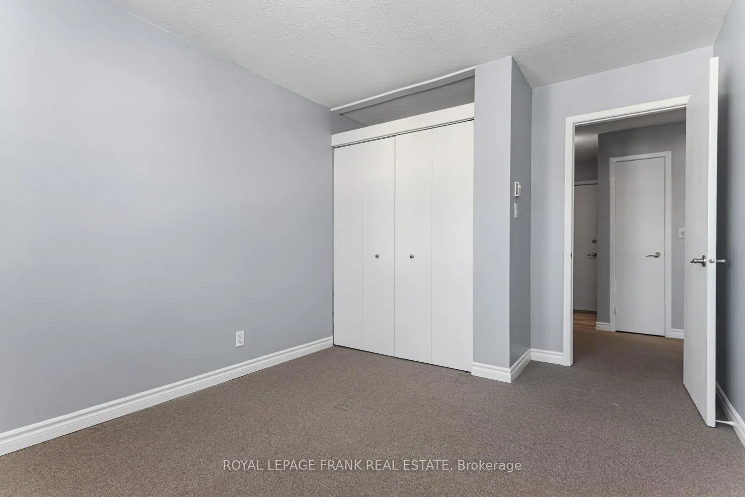 Additional image 11 of 25 College Street 305