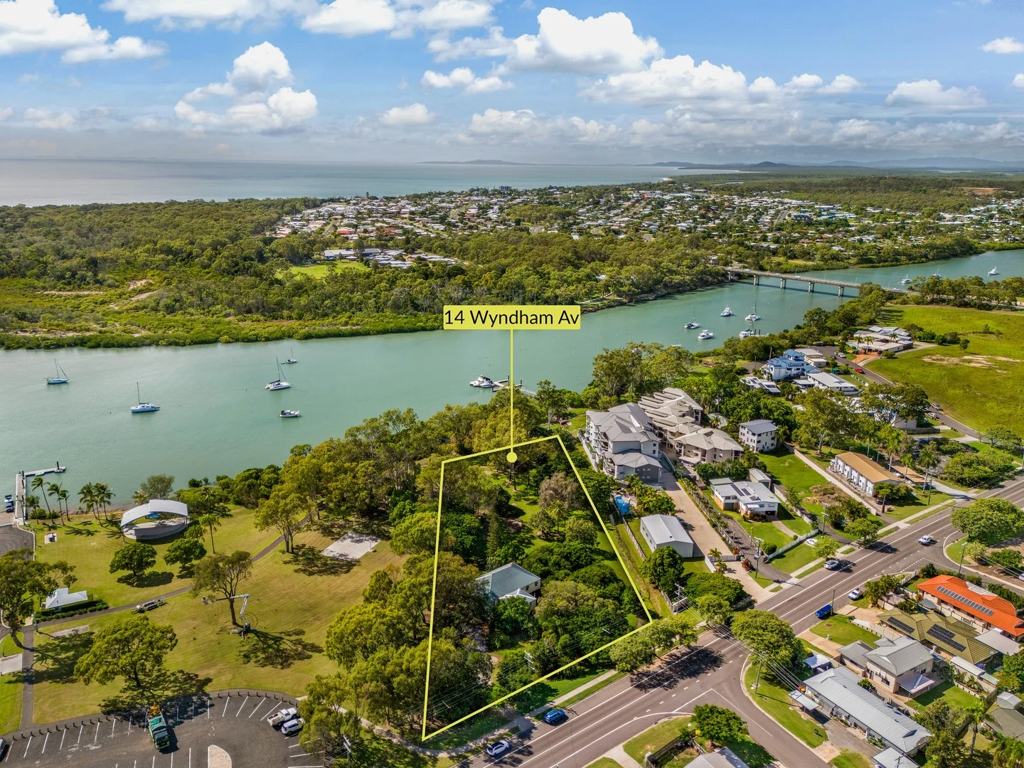 14 Wyndham Avenue, Boyne Island QLD 4680