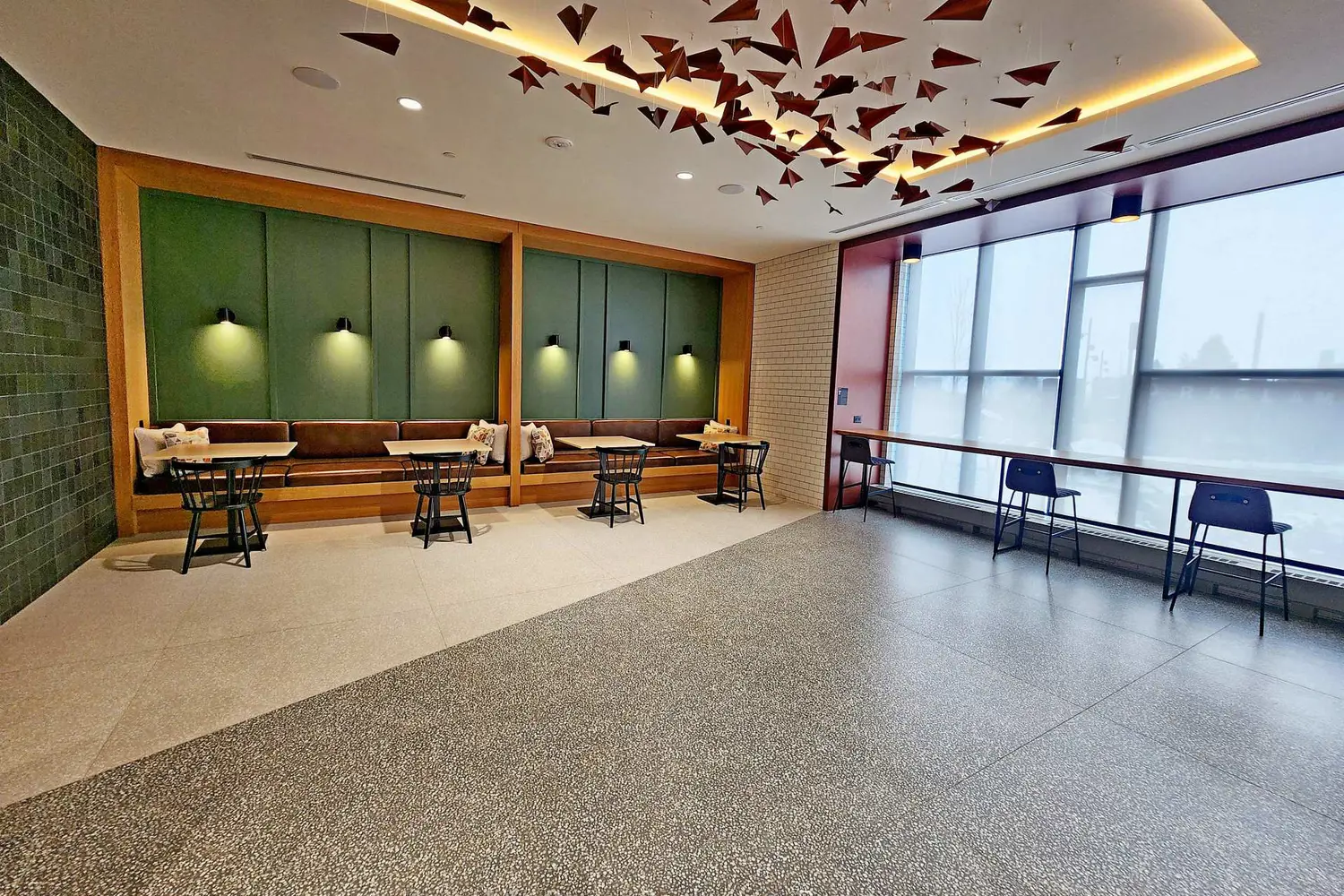 Additional image 4 of 2495 Eglinton Avenue 1902