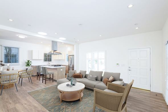 128-130 S Canon Drive, Beverly Hills, CA, 90212