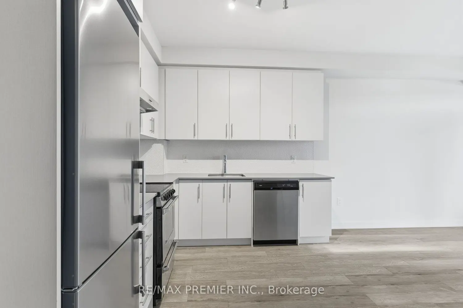 Additional image 9 of 212 King William Street 914