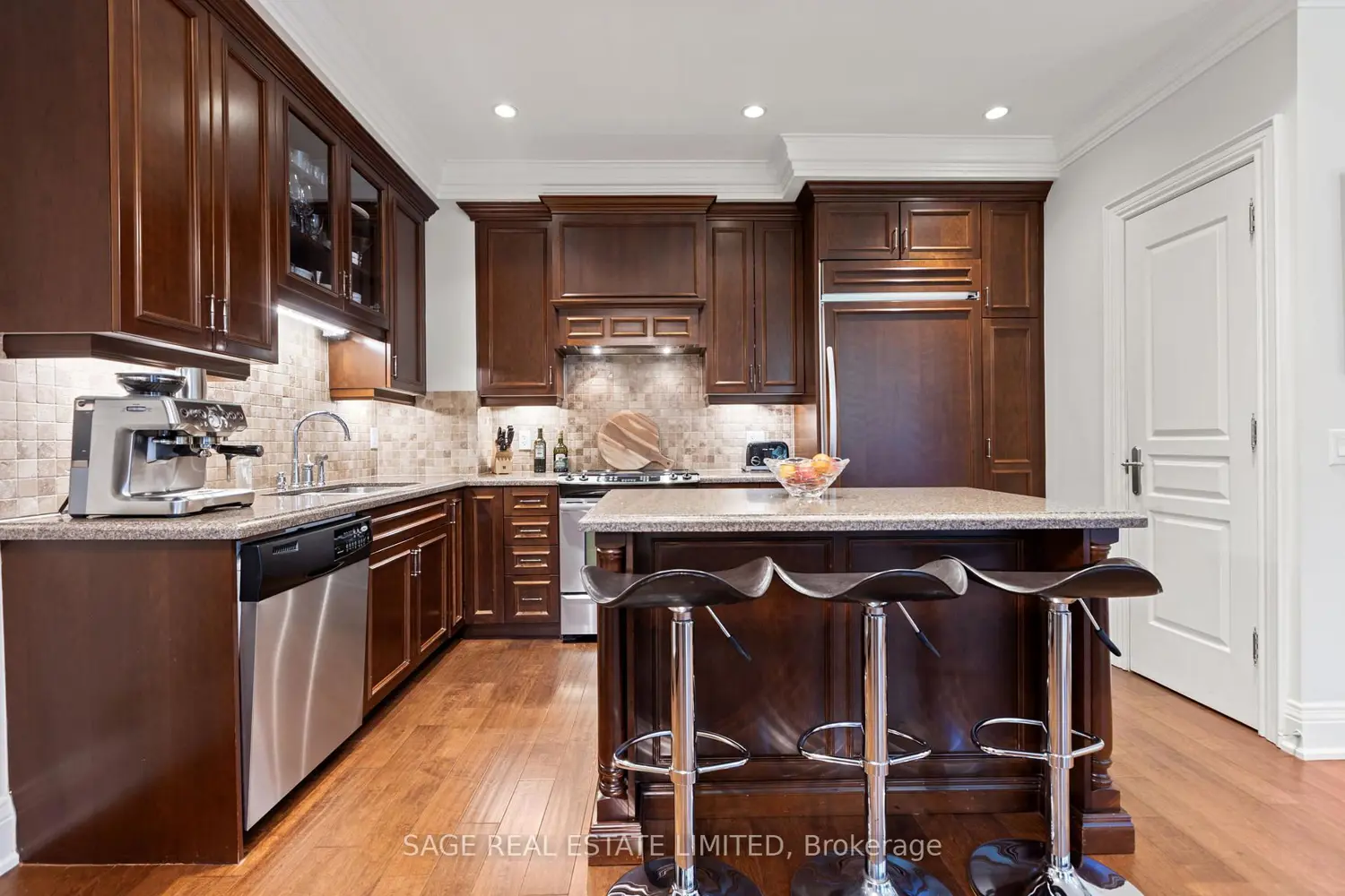 Additional image 5 of 25 Greenview Avenue Th#31