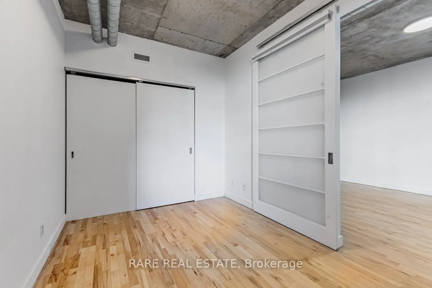 Additional image 17 of 42 Camden Street 302