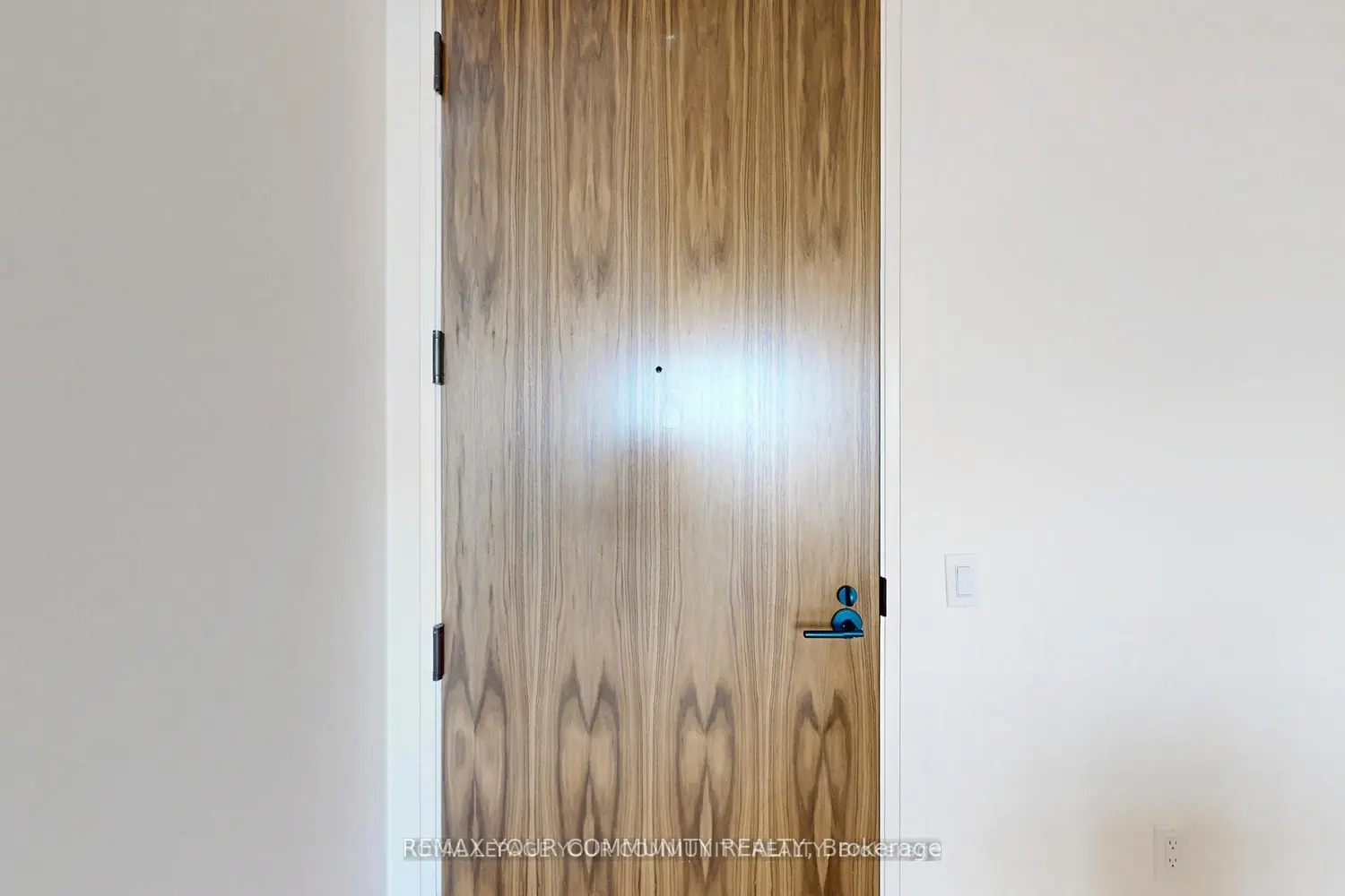 Additional image 12 of 509 Dundas Street 807