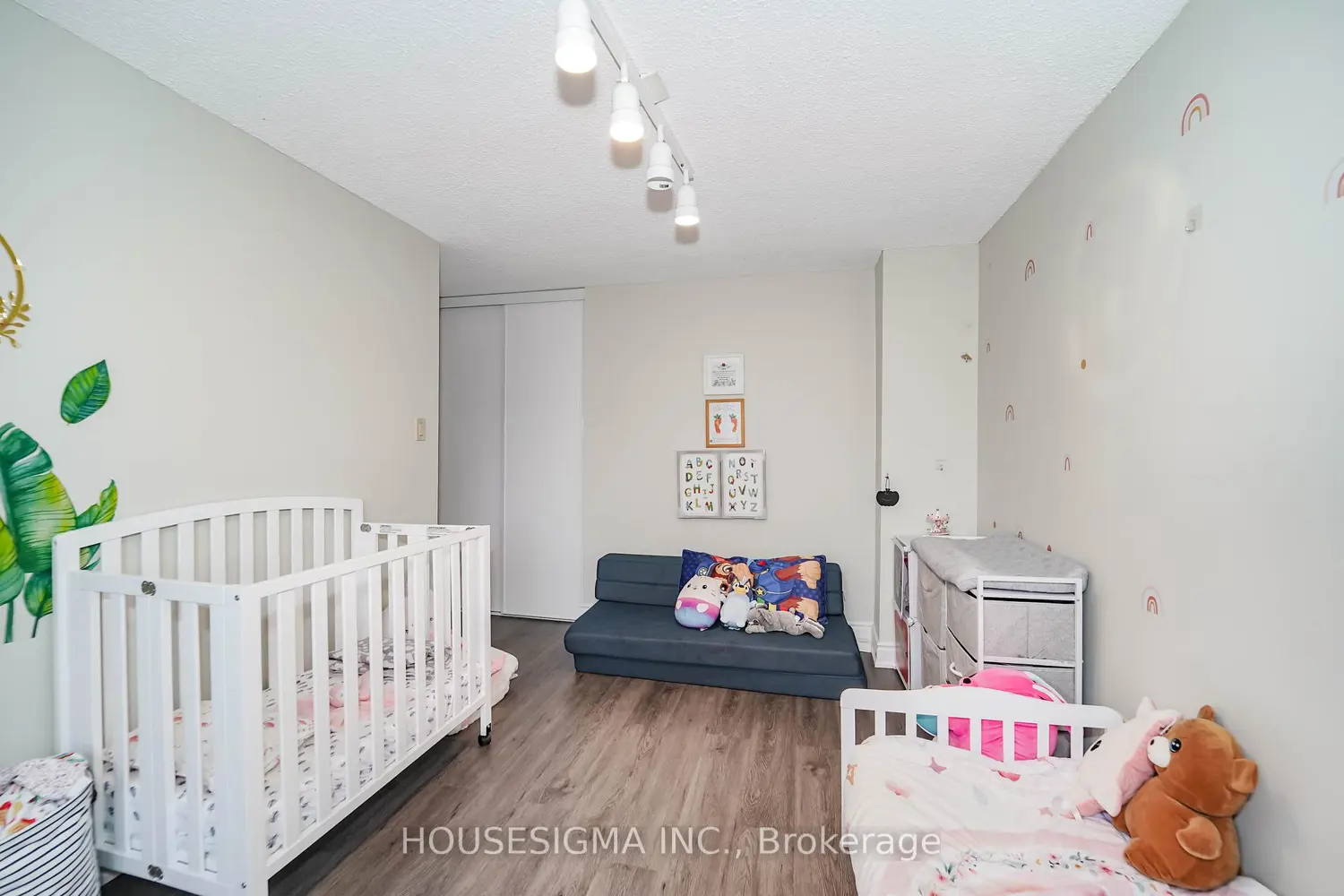 Additional image 17 of 321 Blackthorn Street 31