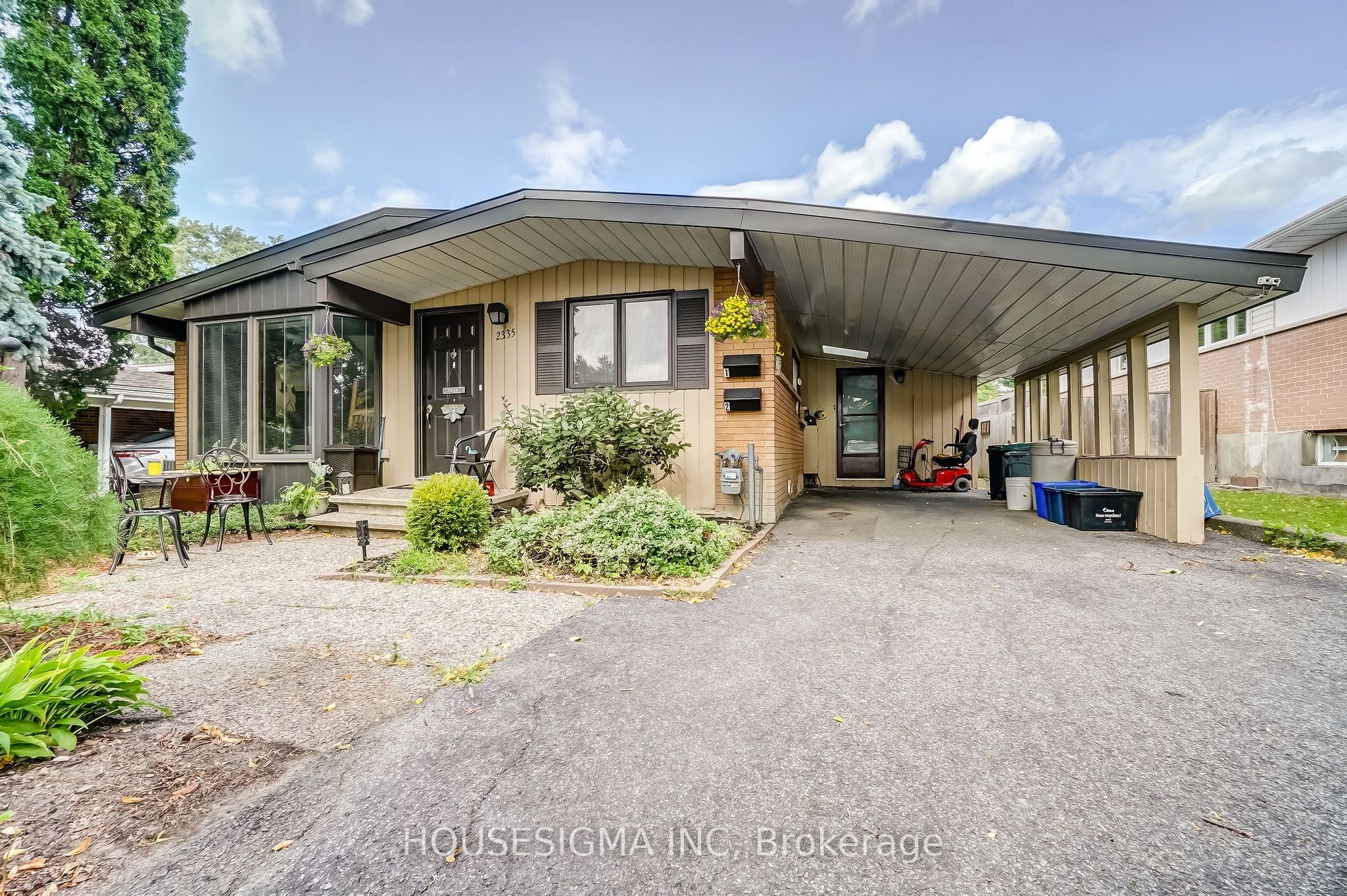Additional image 2 of 2335 Harding Road, Ottawa, ON, K1G 3B7