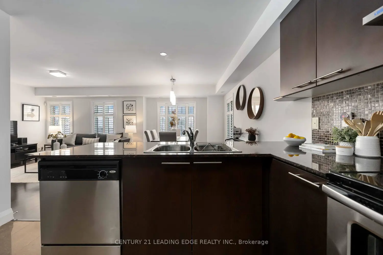 Additional image 16 of 326 John Street 285