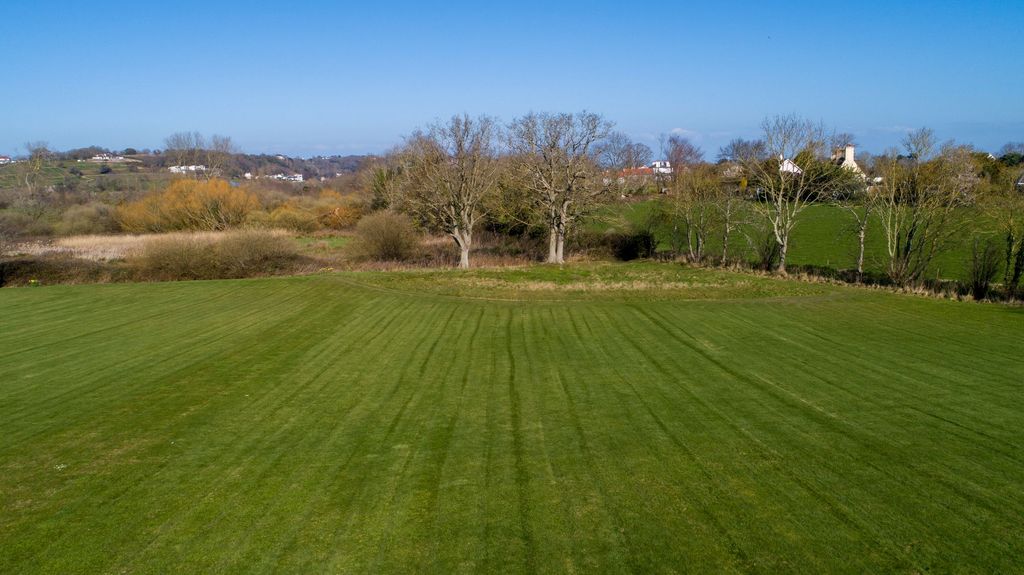 Additional image 4 of 4 bed detached house for saleLe Jardin, Grouville JE3
