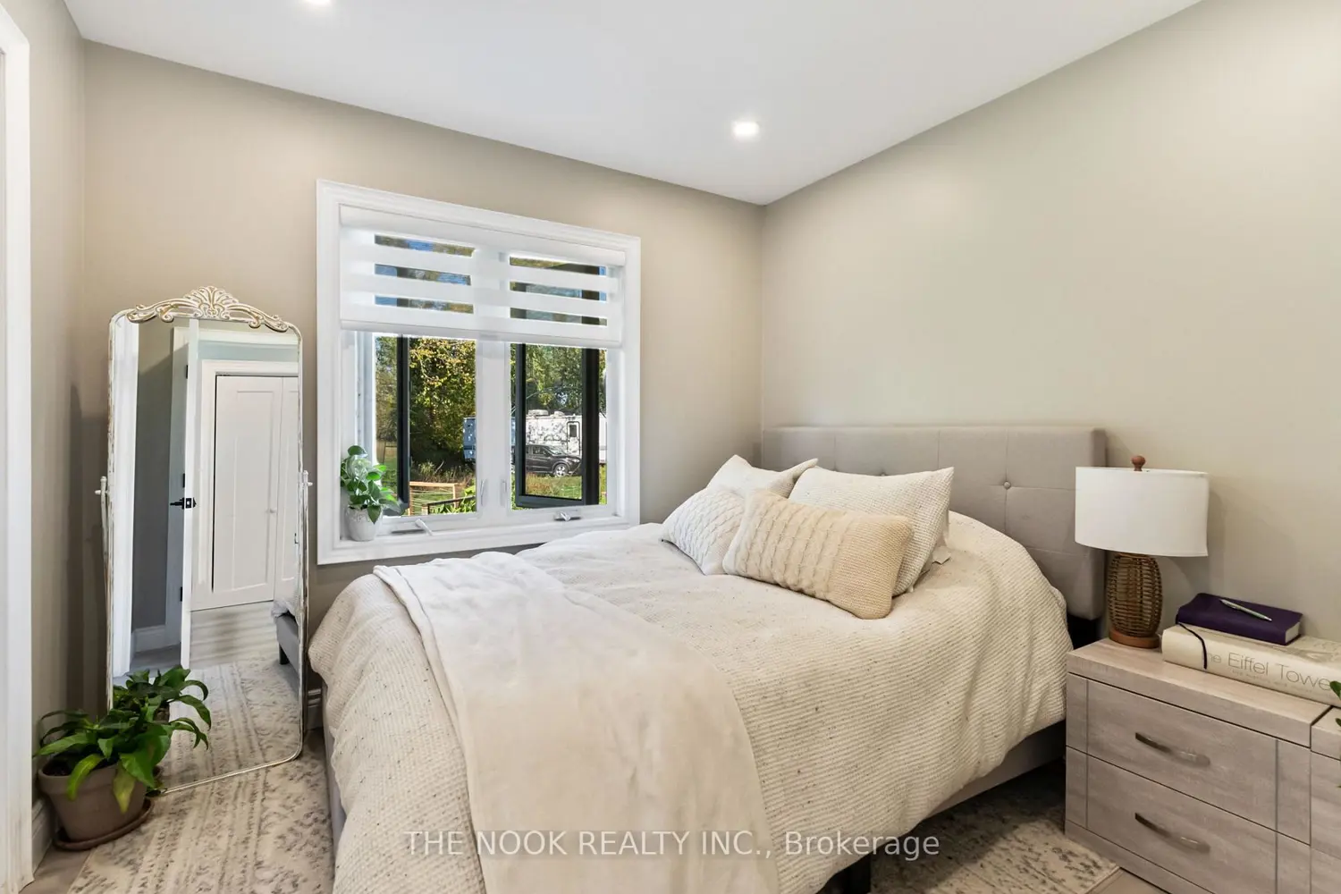 Additional image 11 of 46 Mcguire Beach Road