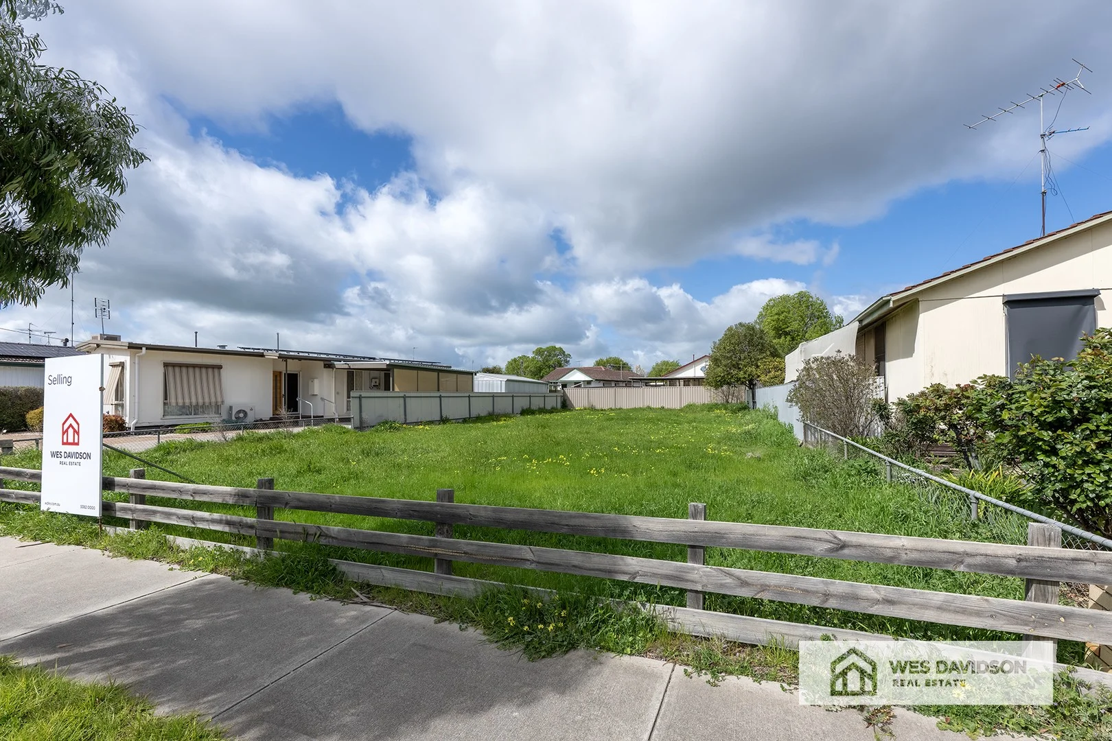 8 Jones Street, Horsham VIC 3400