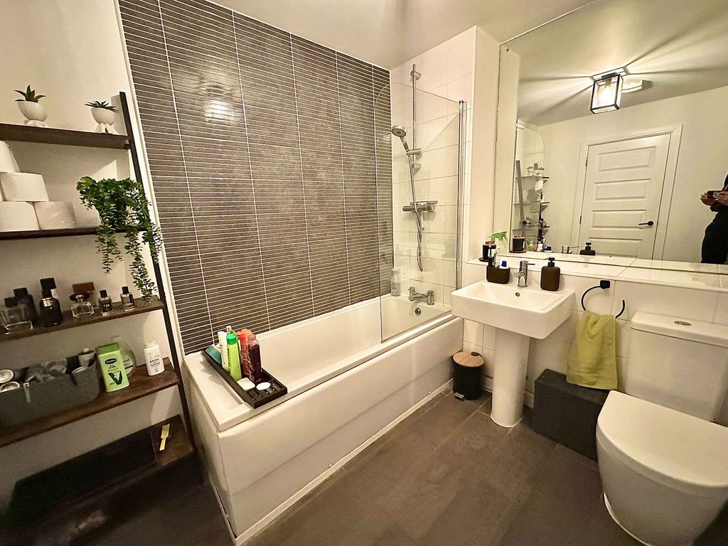 Additional image 7 of 1 bed flat for saleLeatherworks Way, Northampton NN3