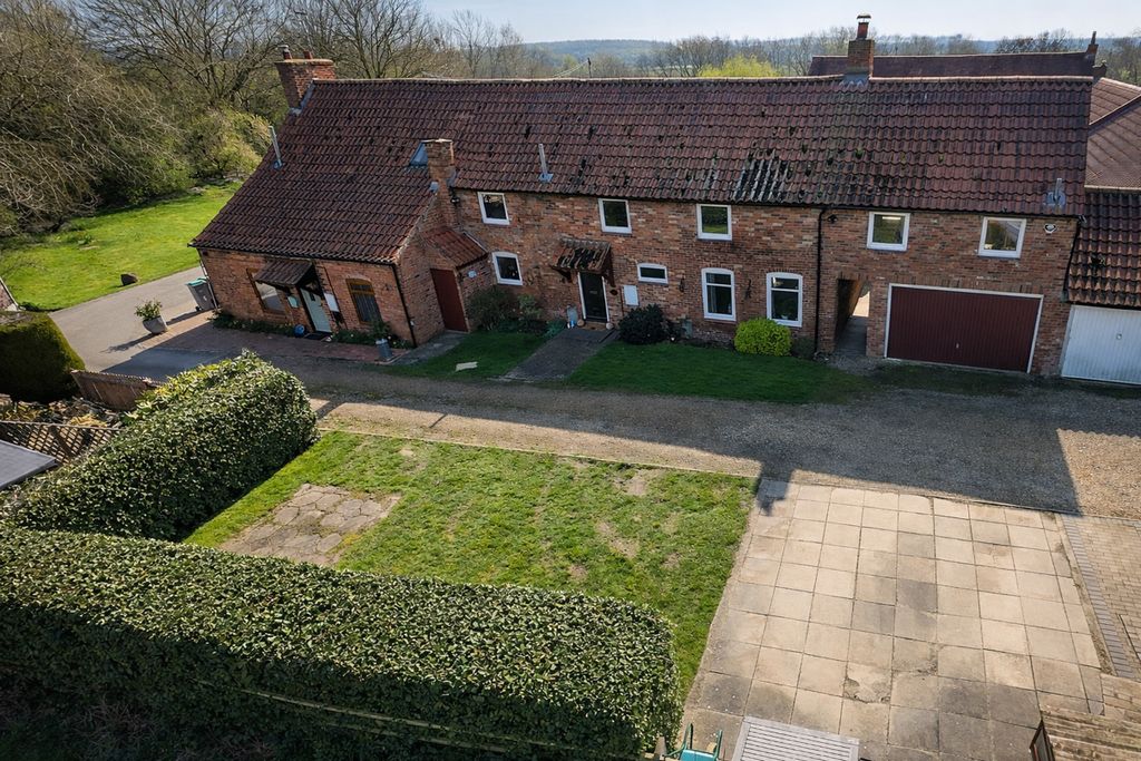 4 bed detached house for saleSycamore Close, Cotham Lane, Hawton, Newark NG24