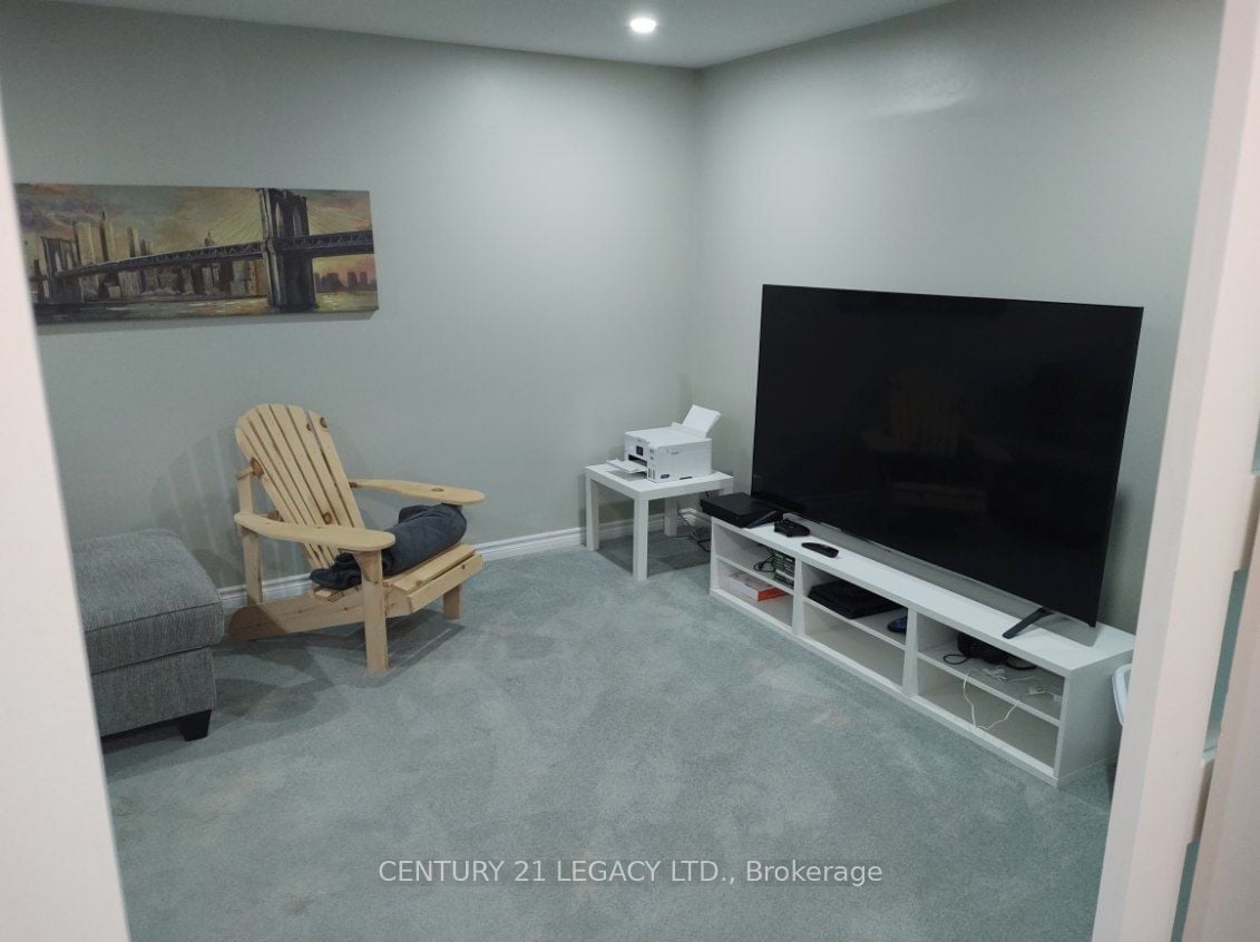 Additional image 4 of 129 Mccraney Street W, Oakville, ON, L6H 1H5