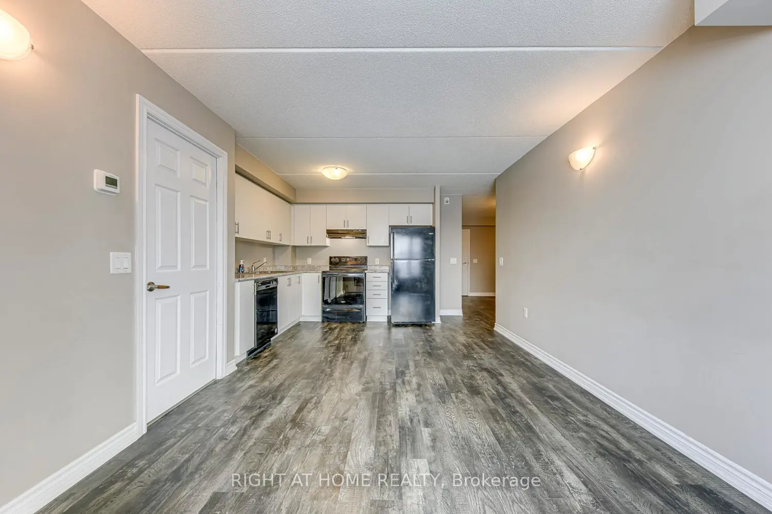Additional image 11 of 716 Main Street 1007