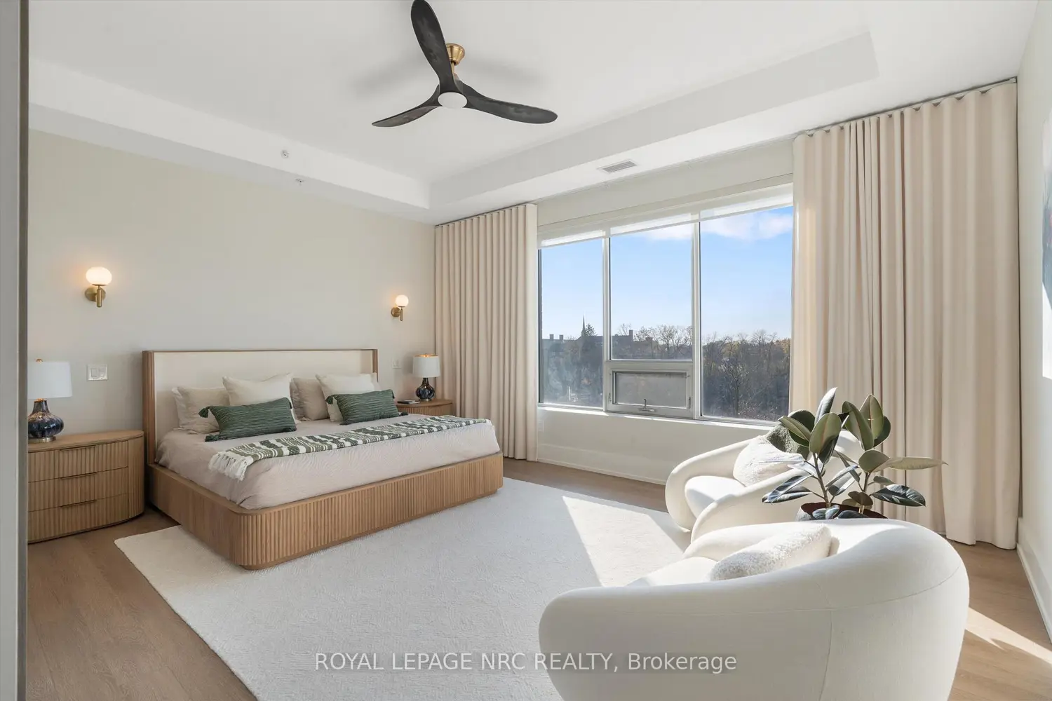 77 Yates Street 601 photo 3