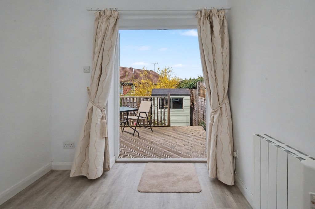 Additional image 7 of 1 bed terraced bungalow for saleOrchard Close, Thame OX9