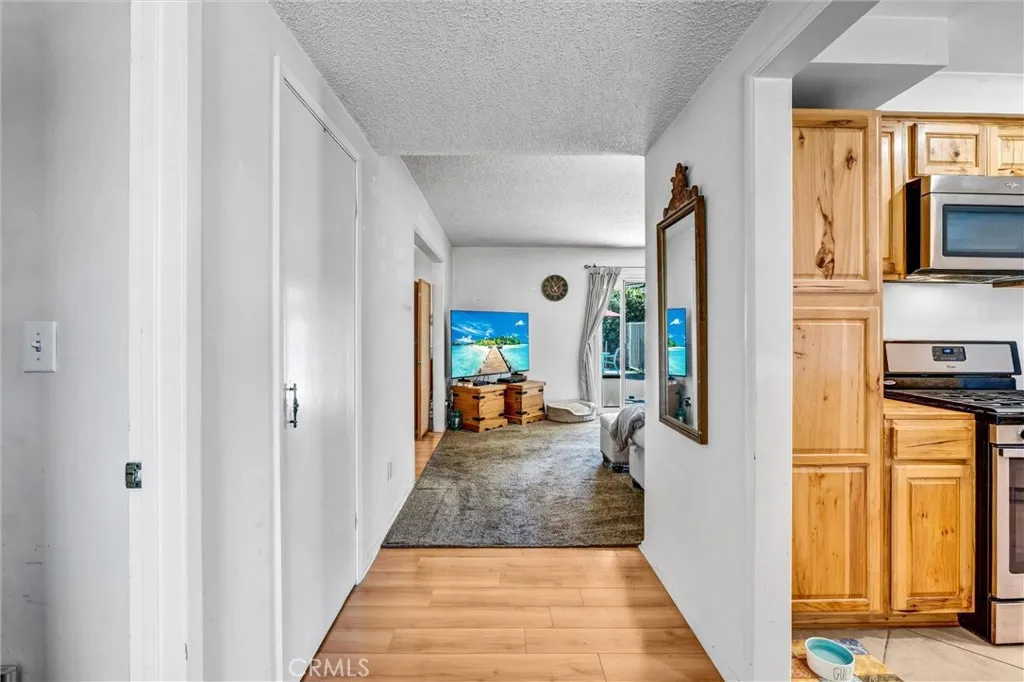 Additional image 4 of 23106 Baltar St, West Hills, CA 91304