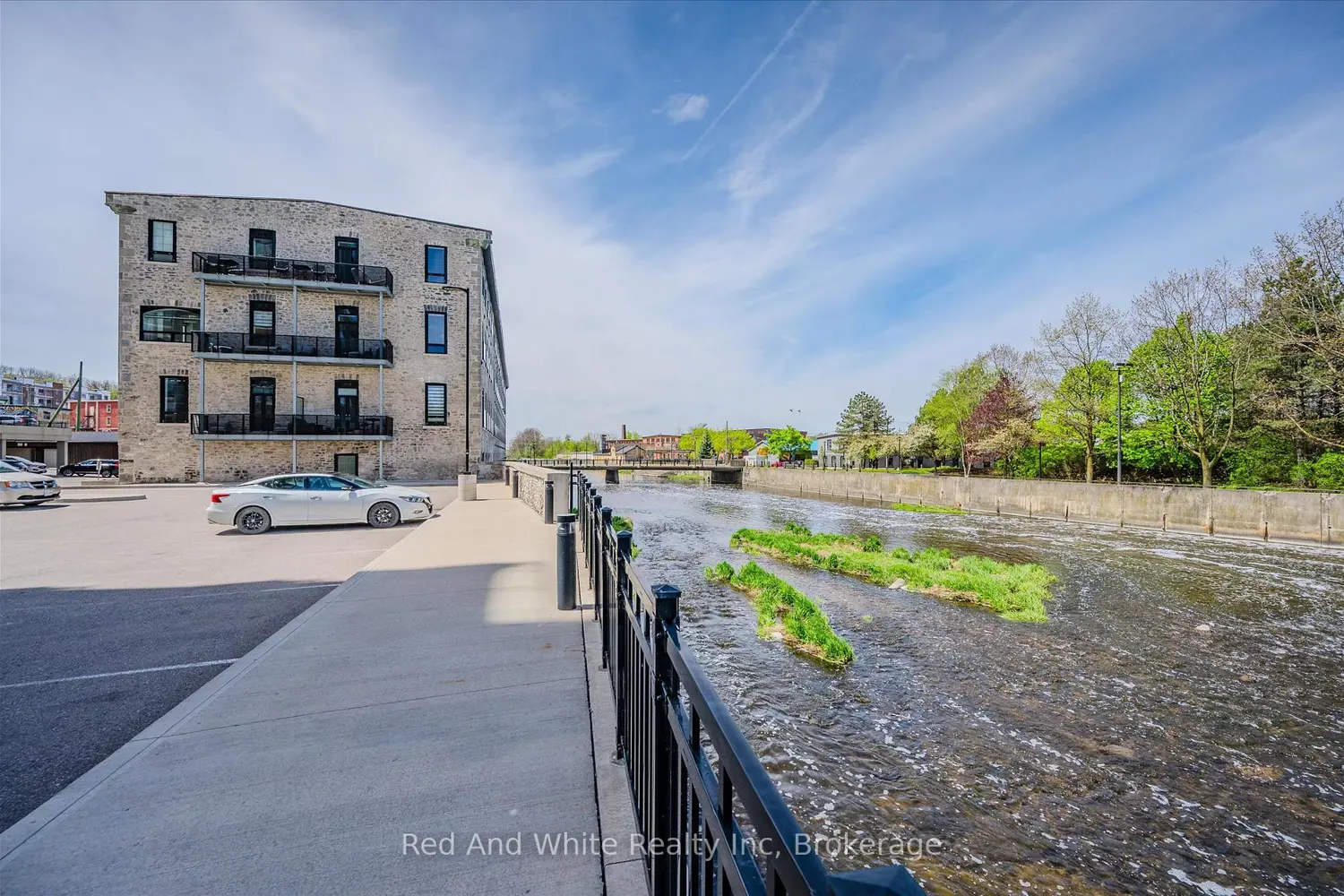 Additional image 15 of 19 Guelph Avenue 308