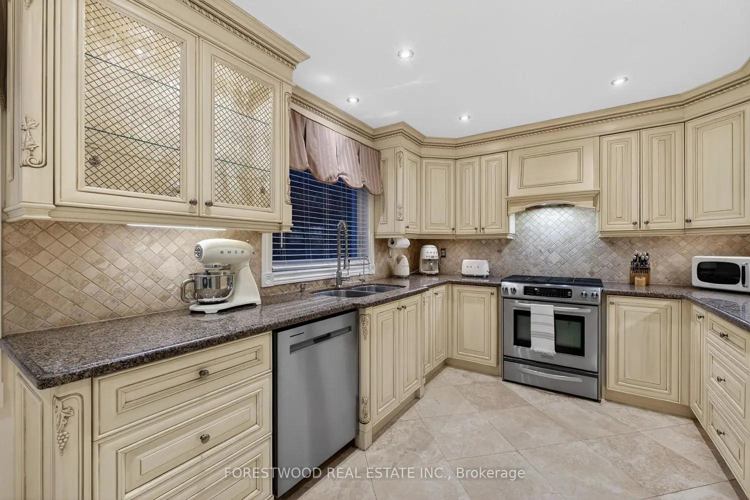 Additional image 3 of 2176 Autumn Breeze Drive