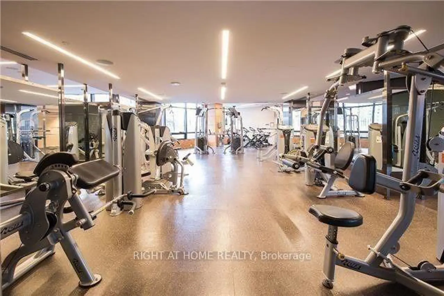 5 Sheppard Avenue 2923