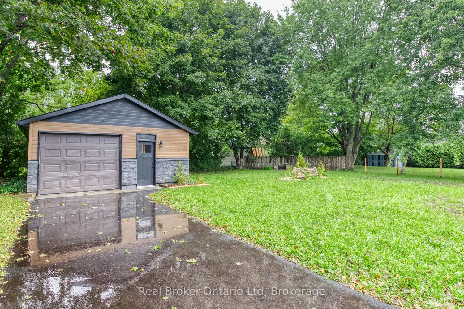 Additional image 11 of 446 Isaac Street