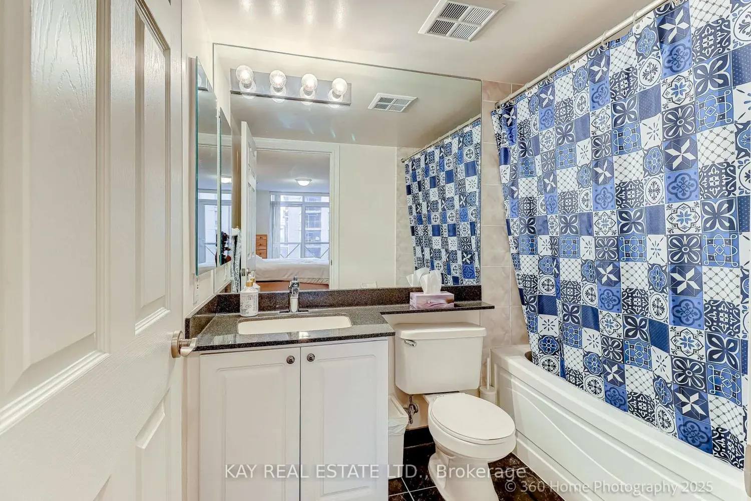 Additional image 10 of 5233 Dundas Street 1526