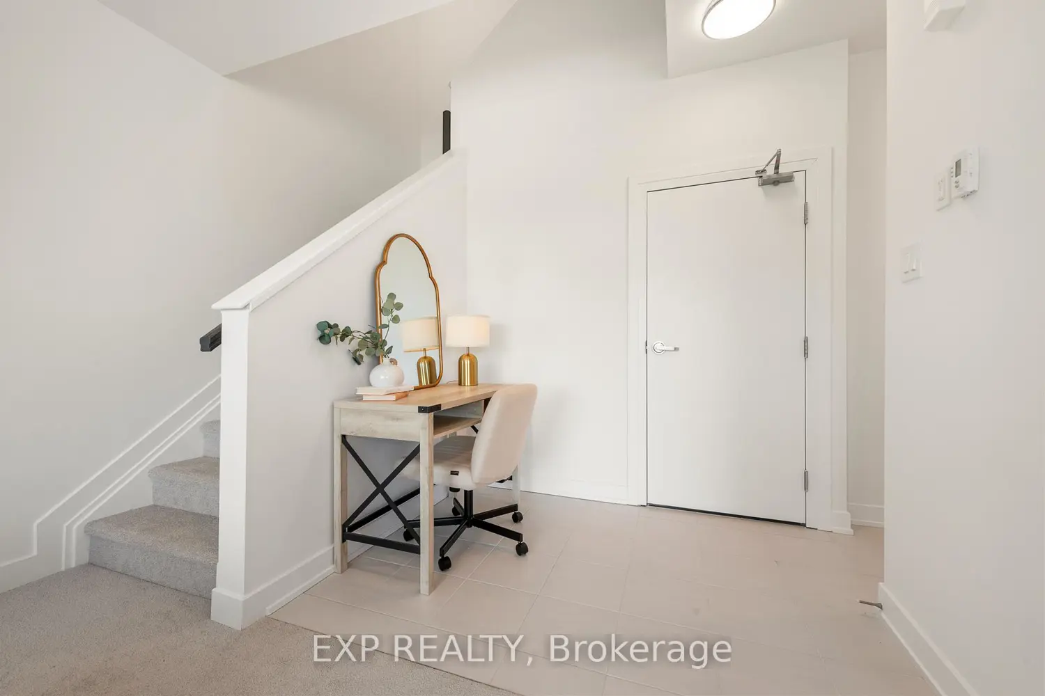 230 Pingwi Place C photo 2