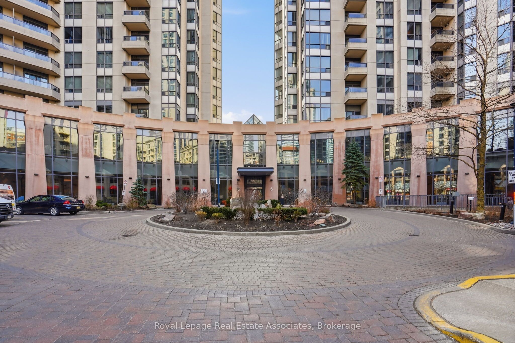 Additional image 2 of 1005-5 Northtown Way, Toronto, ON, M2N 7A1