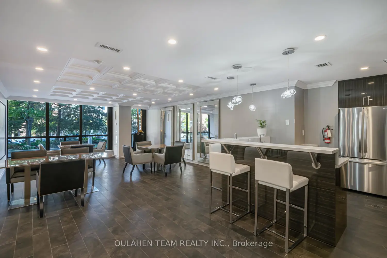 Additional image 7 of 33 Elmhurst Avenue 408
