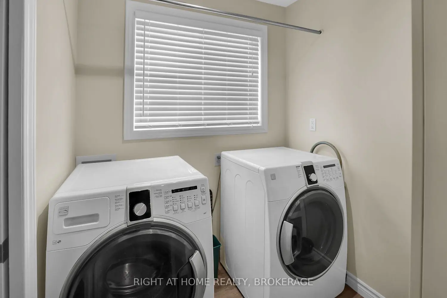 Additional image 17 of 4423 Dennis Avenue