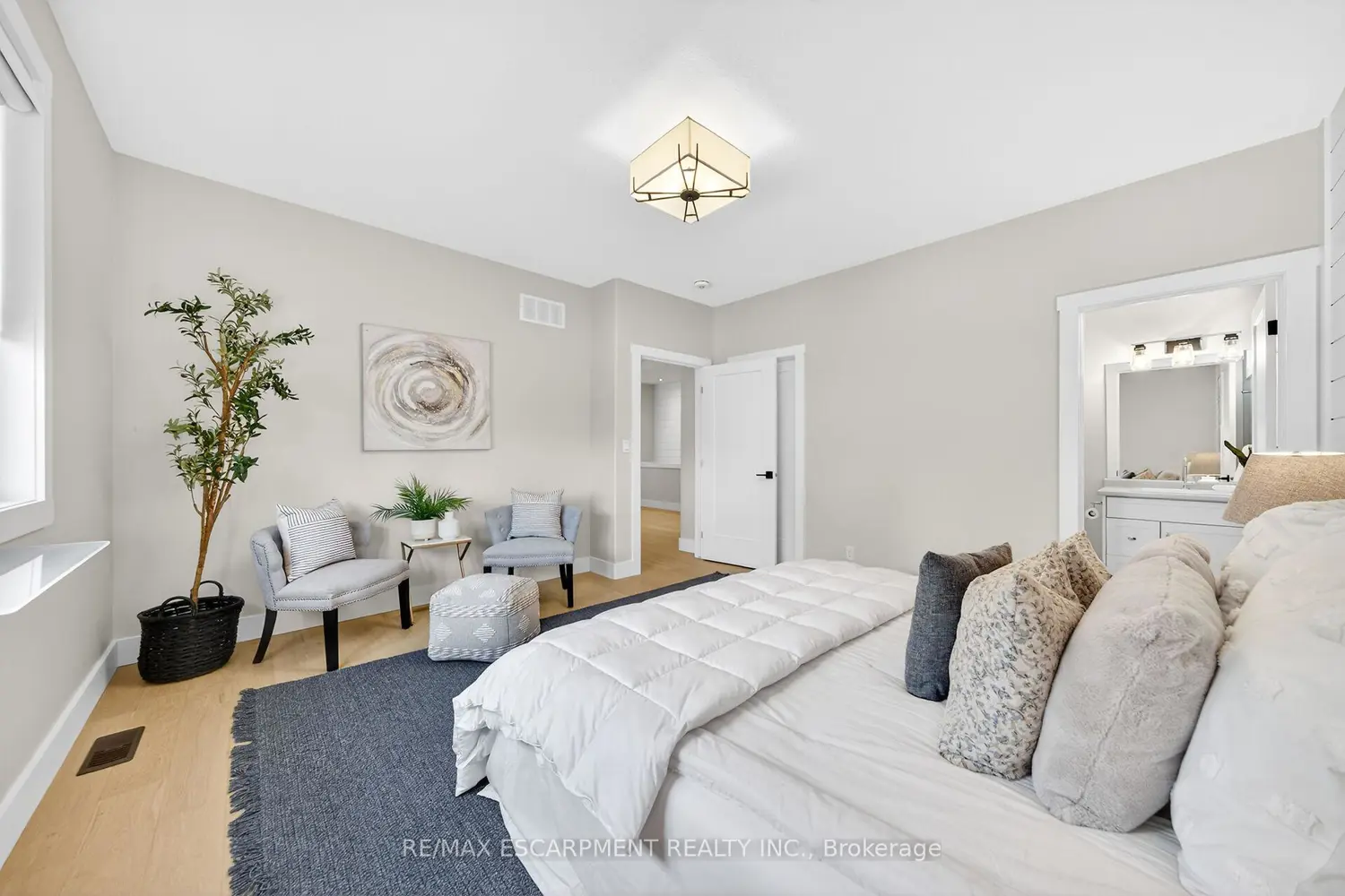 Additional image 6 of 24 Craddock Boulevard 23