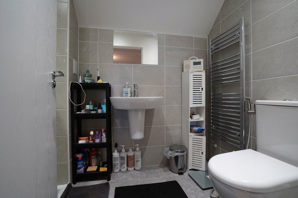 Additional image 18 of 4 bed end terrace house for saleLittle Wood Crescent, Wakefield, West Yorkshire WF1