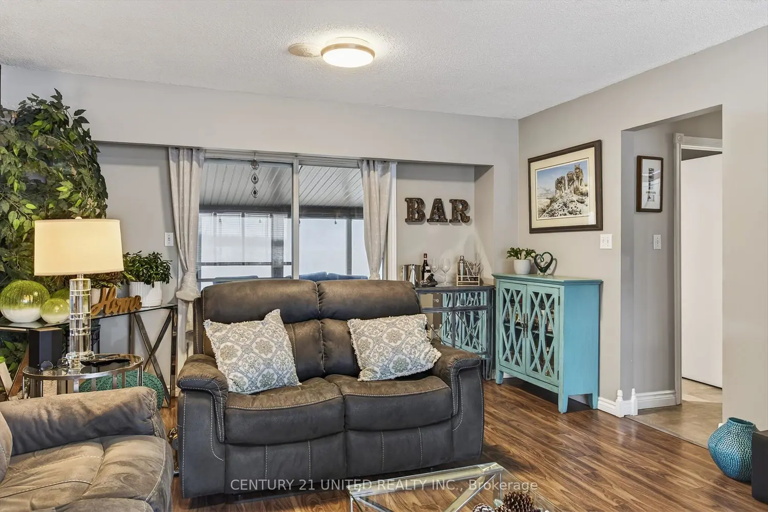 Additional image 3 of 965 Hiawatha Line