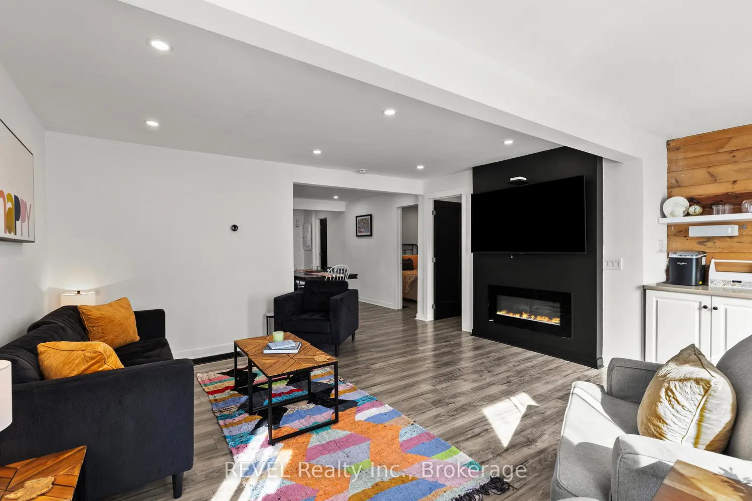 313 Ridgeway Road photo 3