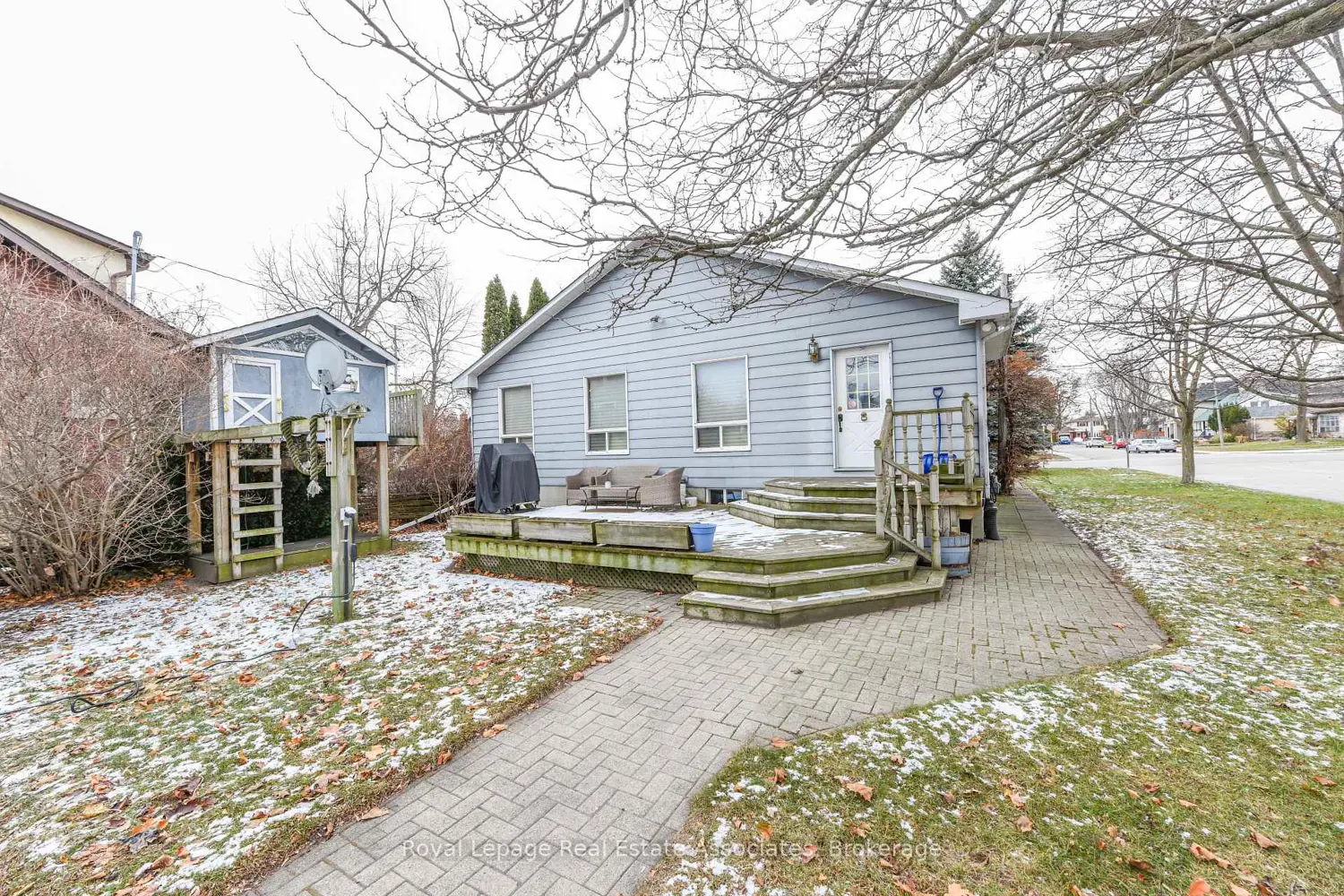 Additional image 8 of 1089 Seneca Avenue