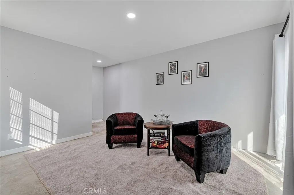 Additional image 65 of 70 W Claremont St, Pasadena, CA 91103