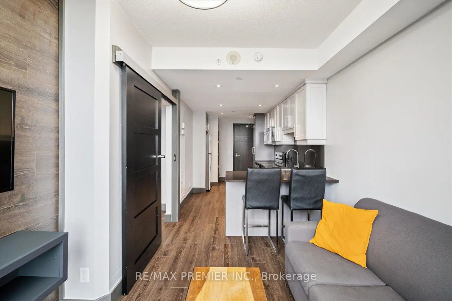 Additional image 5 of 330 Phillip Street S1007