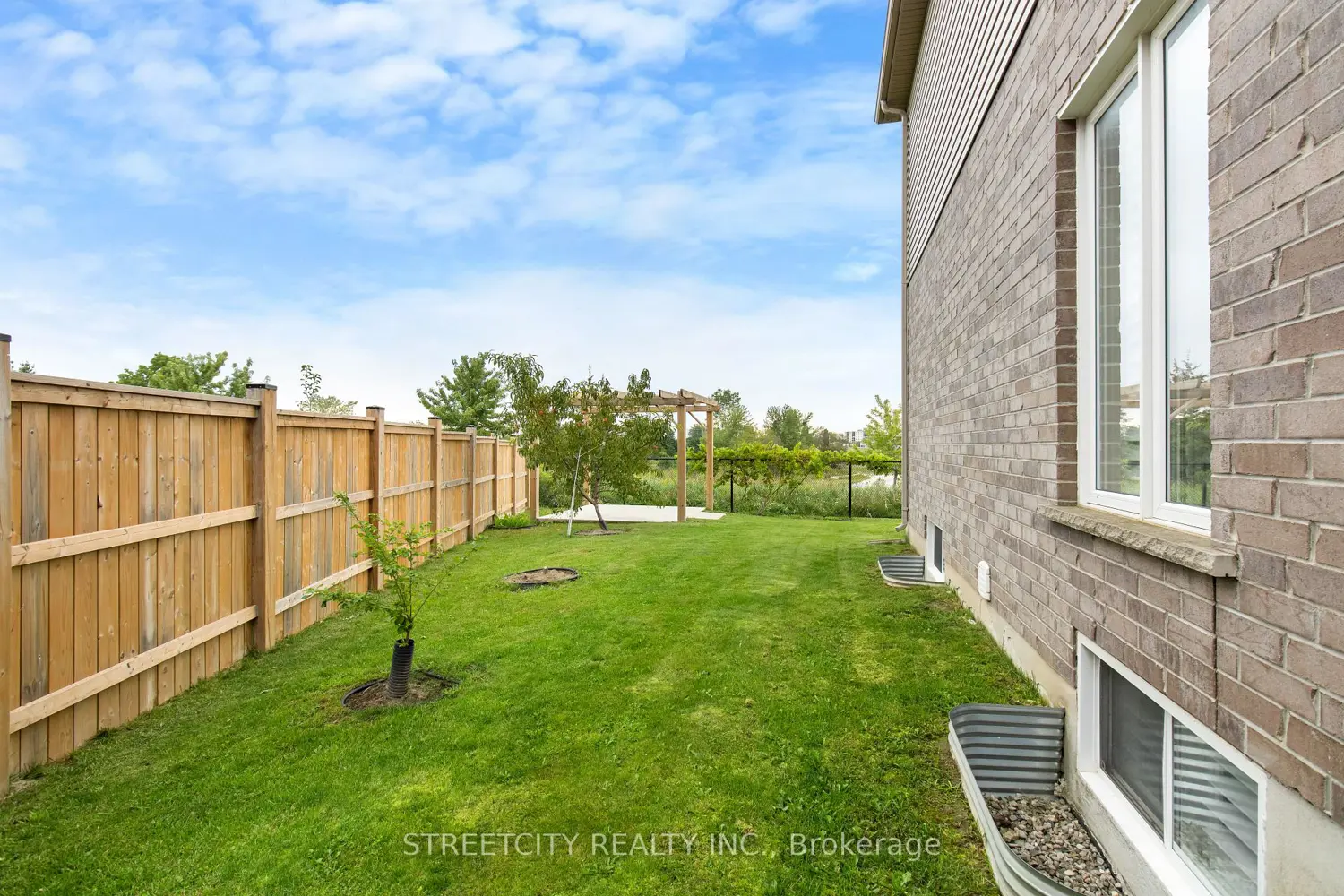 Additional image 11 of 4453 Lismer Lane