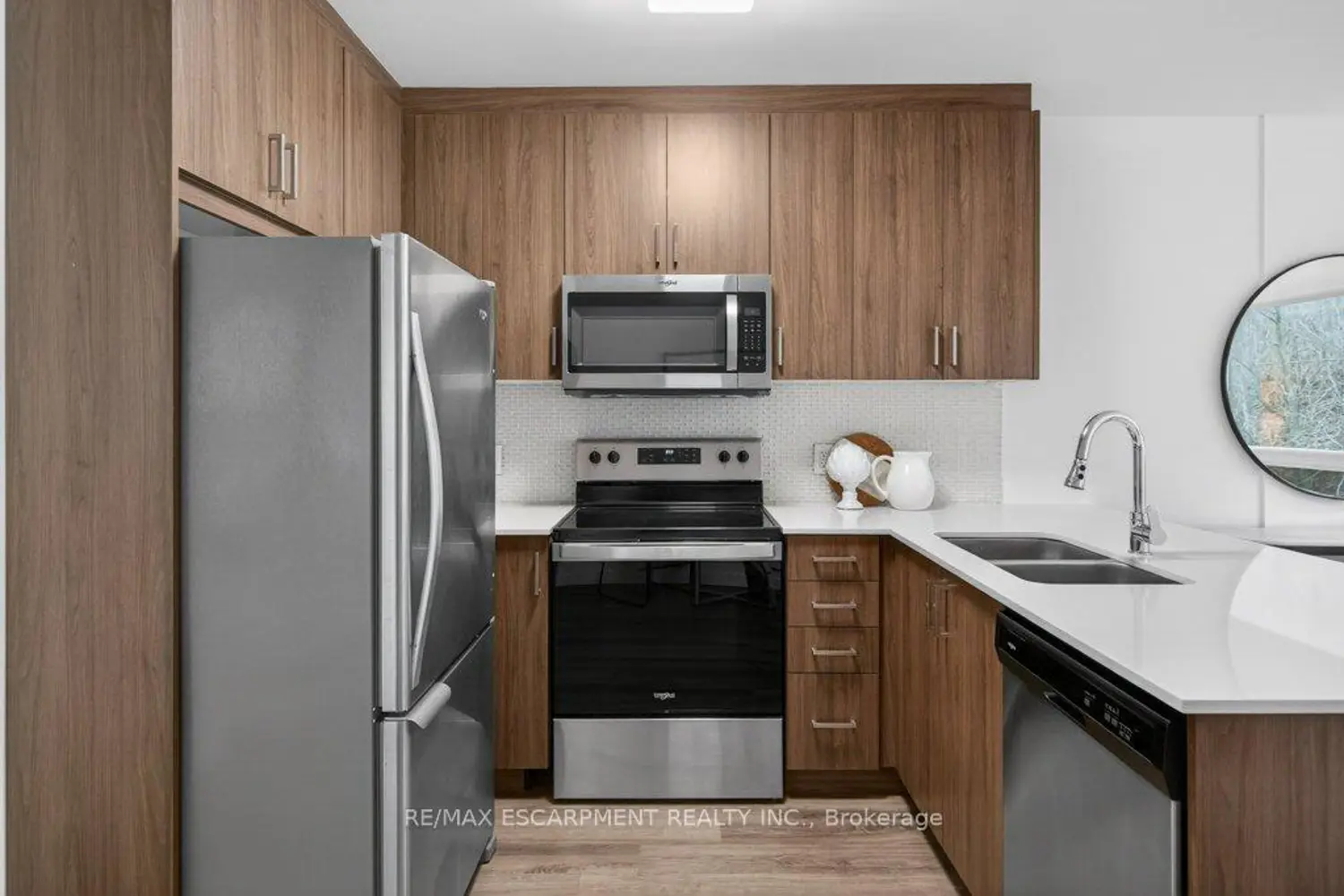 Additional image 7 of 479 Charlton Avenue 209