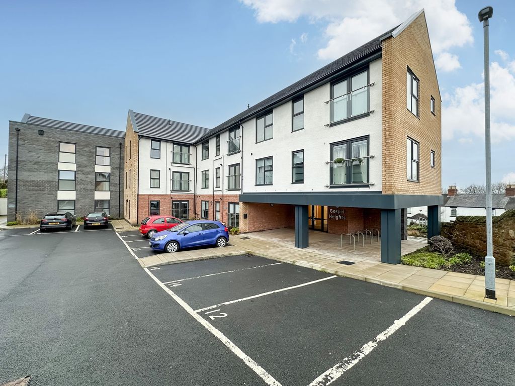 2 bed flat for saleRadnor Avenue, Heswall CH60