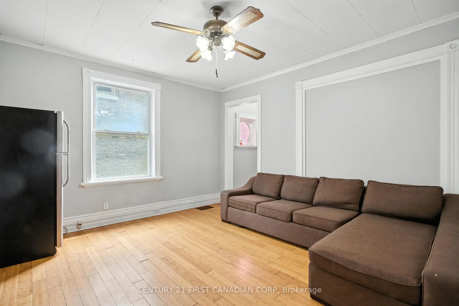 111 Wharncliffe Road photo 4
