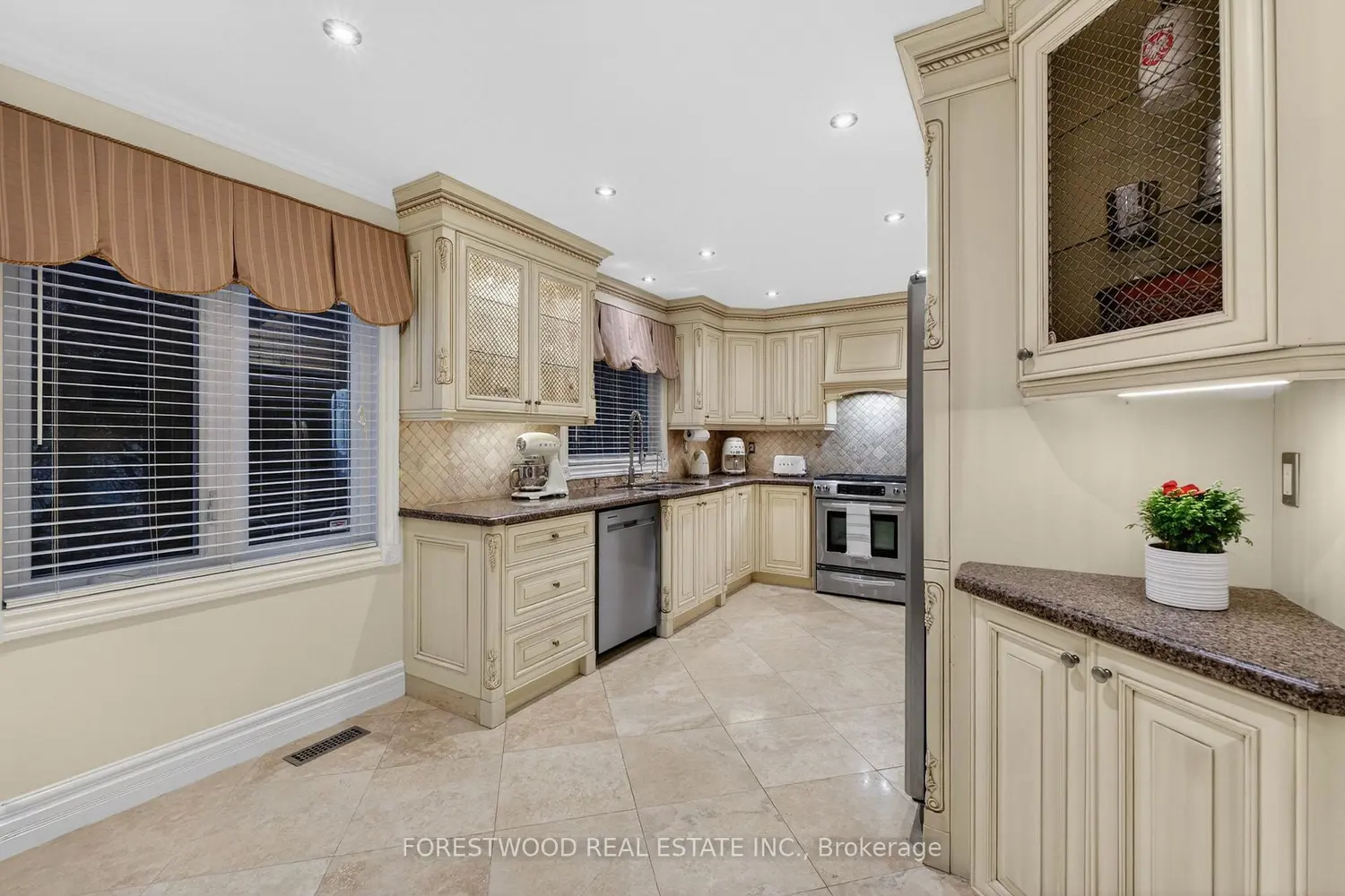 Additional image 4 of 2176 Autumn Breeze Drive