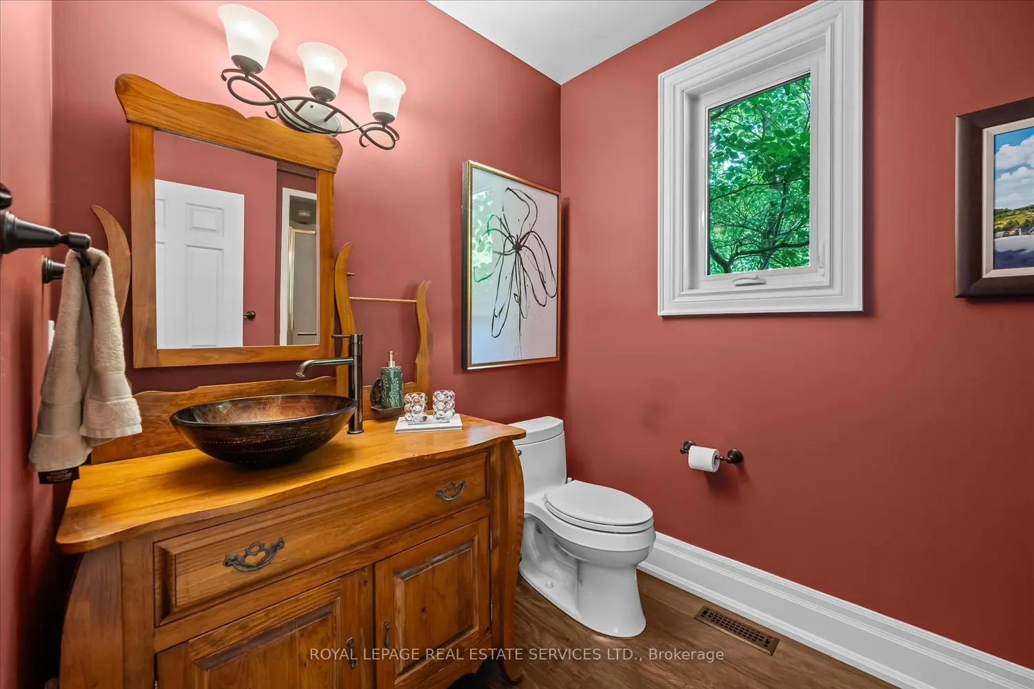 Additional image 8 of 2315 8 Sideroad