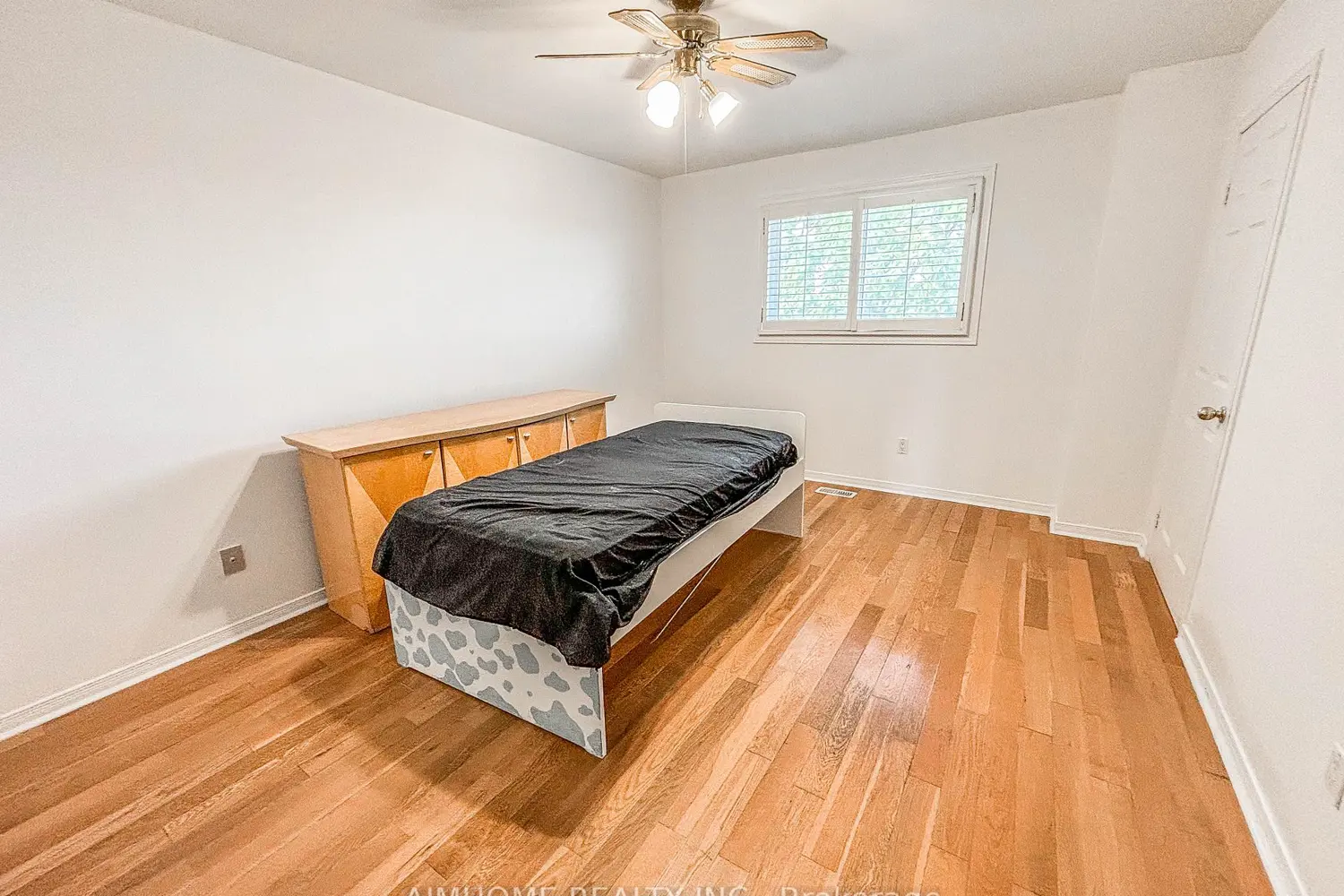 Additional image 17 of 87 Ballard Crescent