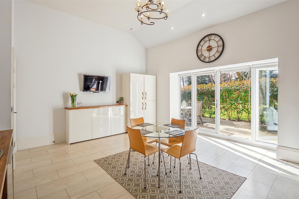 Additional image 48 of 3 bed flat for saleHelenslee Road, Dumbarton G82