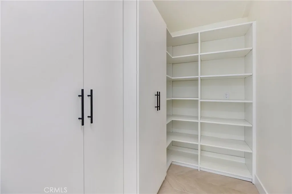 Additional image 96 of 18827 Edleen Drive, Tarzana, CA 91356