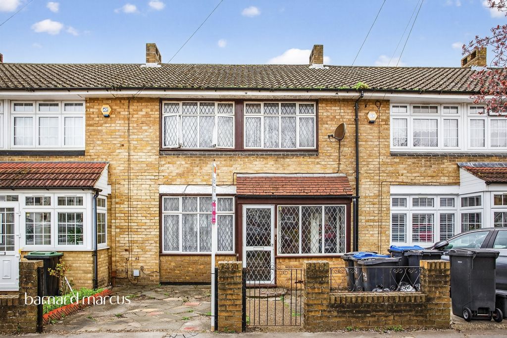 3 bed terraced house for saleAlfriston Avenue, Croydon CR0