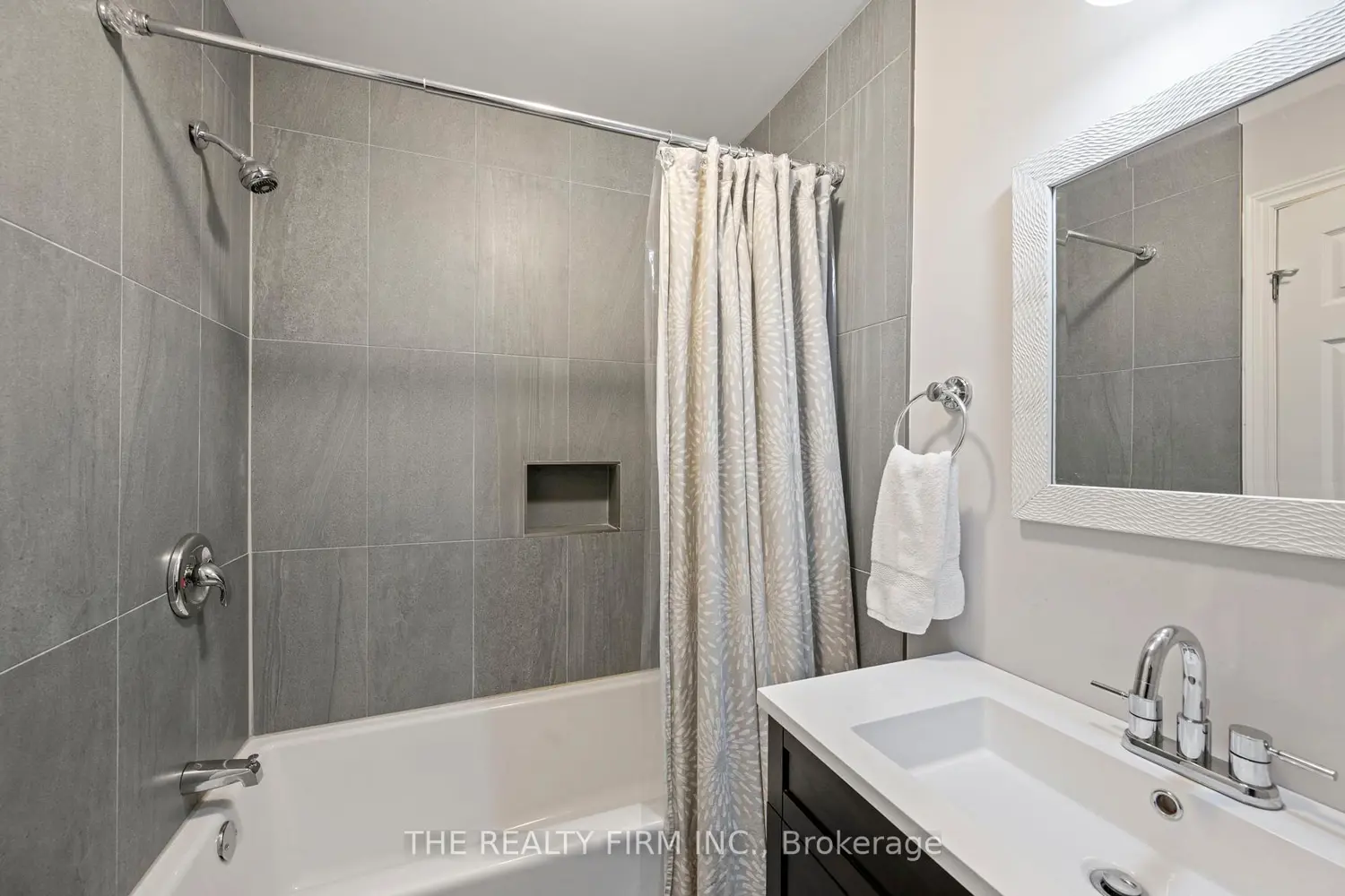 Additional image 6 of 210 Cornell Drive