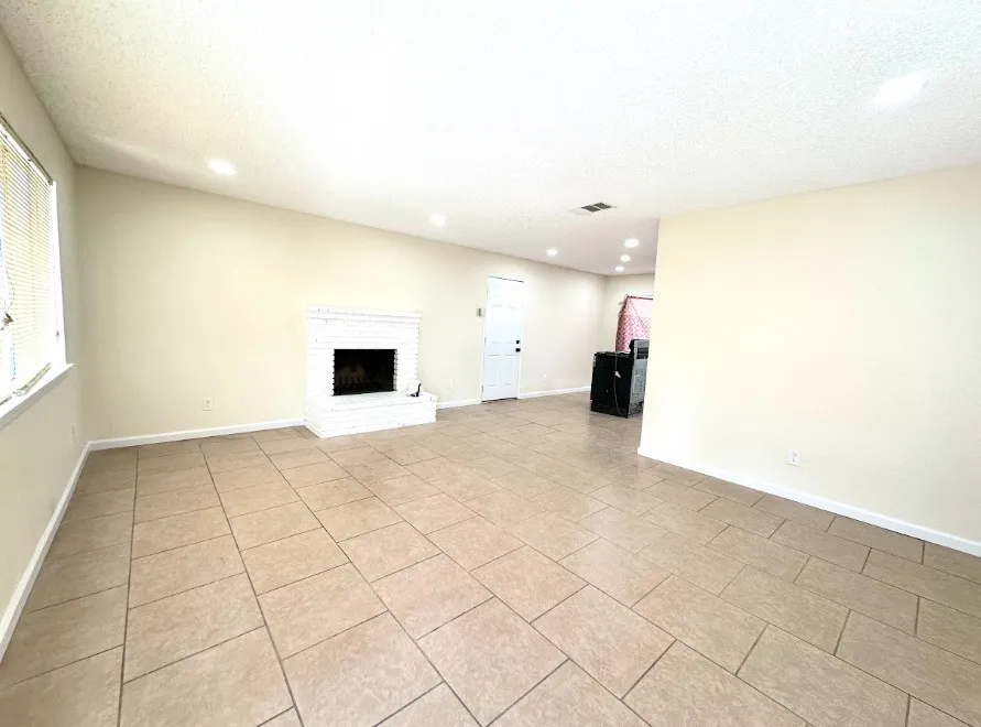 Additional image 14 of 40912 E 168th St E, Lancaster, CA 93535