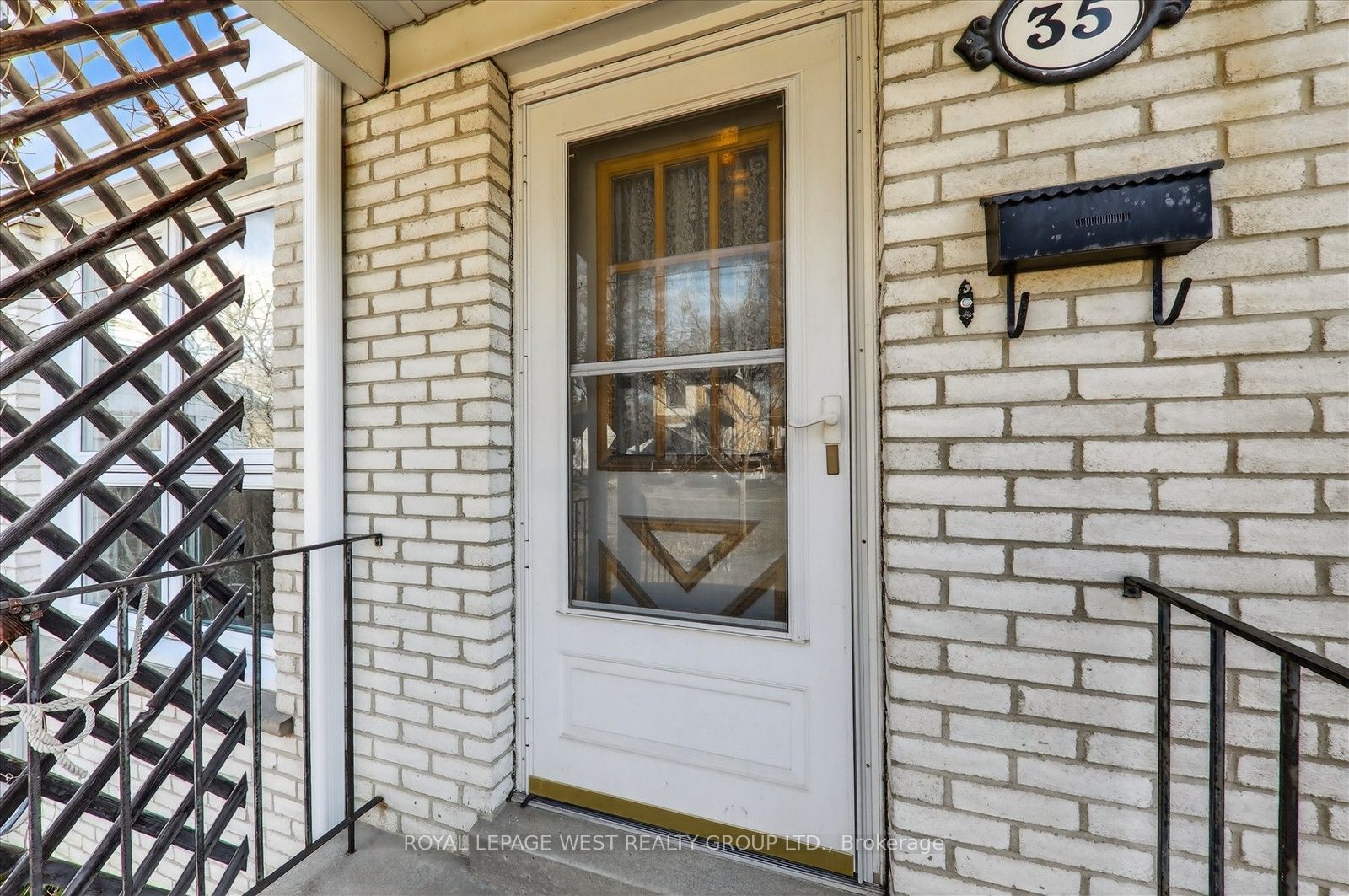 Additional image 3 of 35 Roxaline Street, Toronto, ON, M9P 2Z1